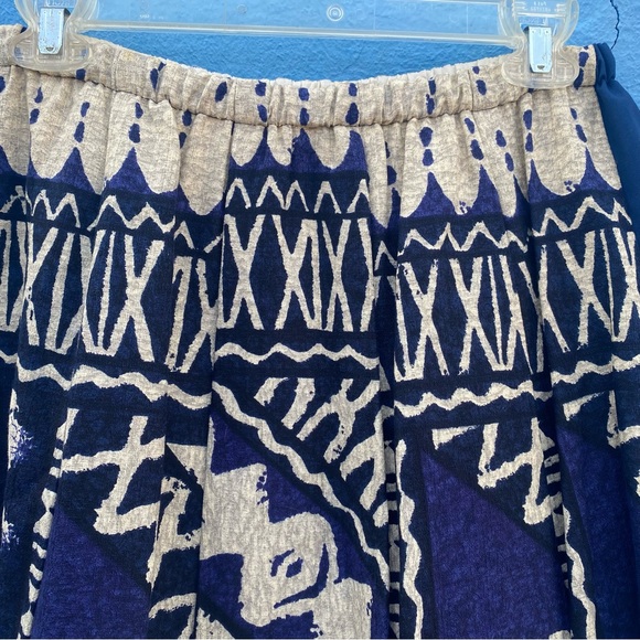 Vintage prairie skirt made with Hawaiian fabric navy blue and lace - Picture 15 of 16